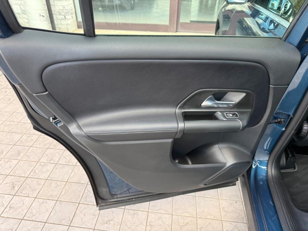 Mercedes-benz Classe GLB 180 d Automatic Business
