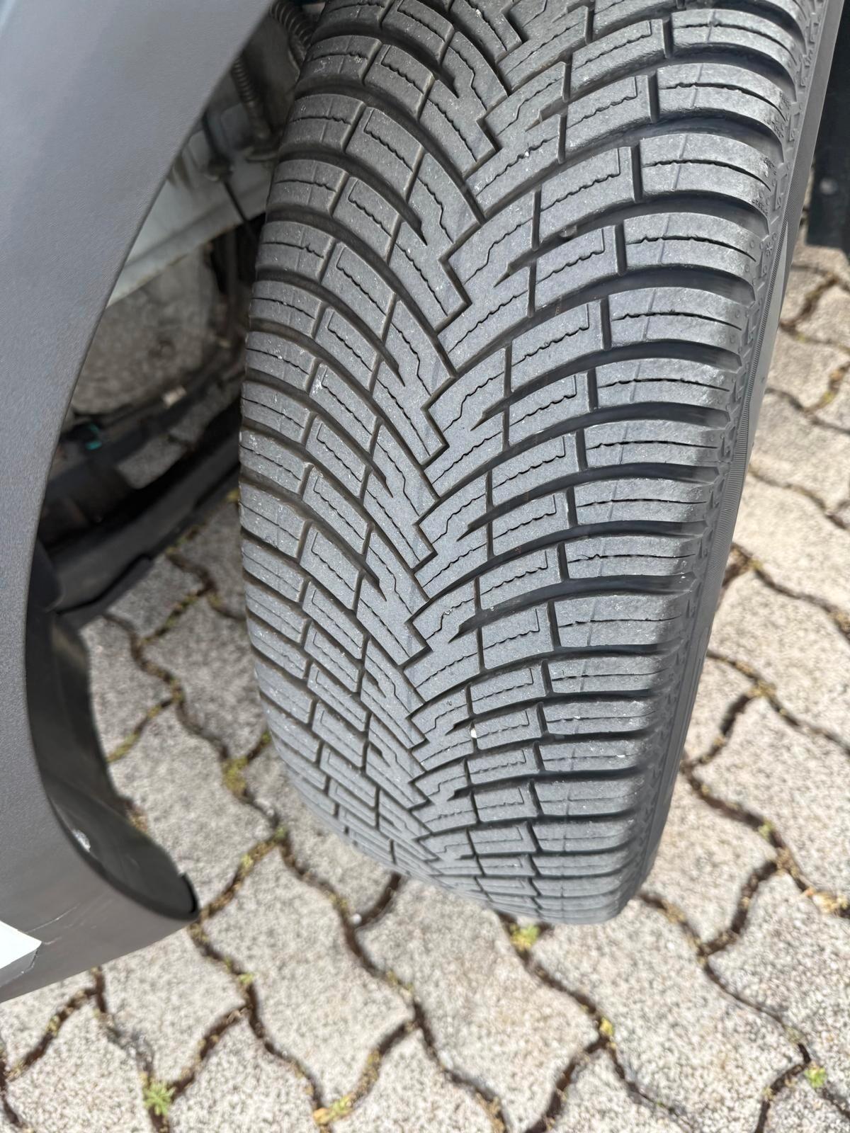 Dr Dr 6.0 dr 6.0 1.5 Turbo CVT Bi-Fuel GPL
