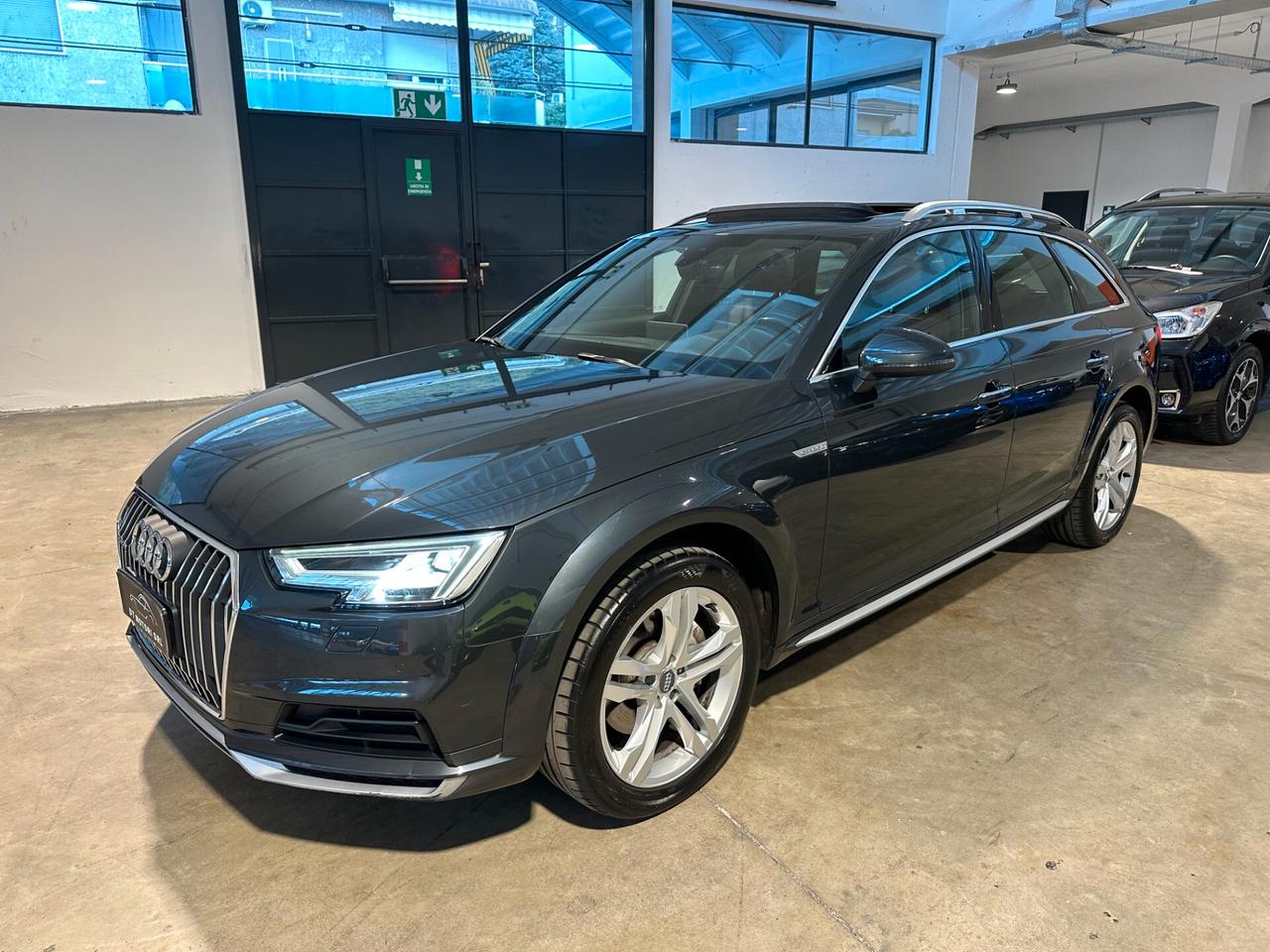 Audi A4 allroad 3.0 TDI 218 CV S tronic Quattro - TETTO