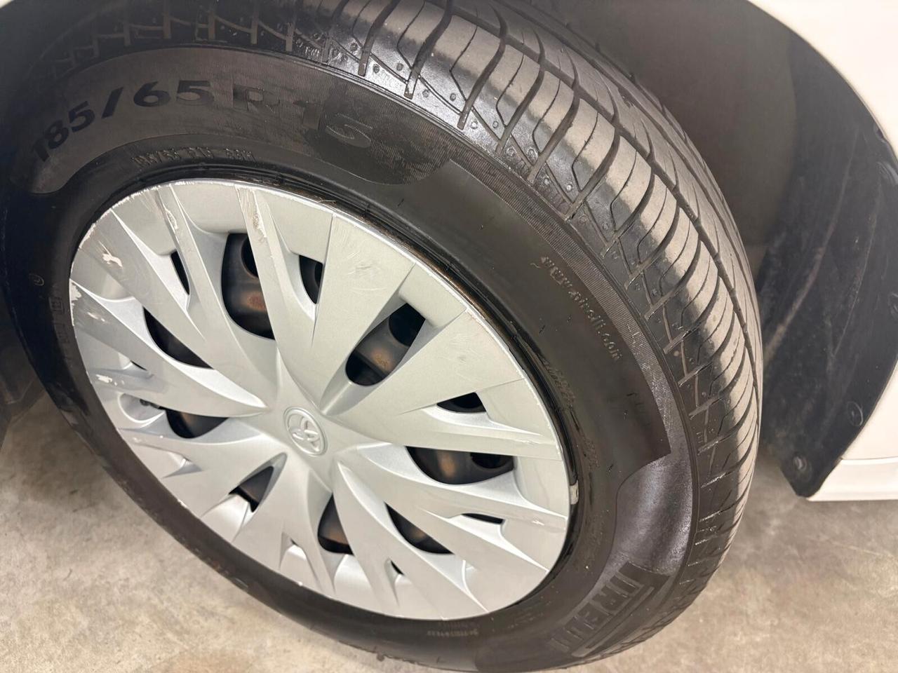 Toyota Yaris 1.5 Hybrid 5 porte Business