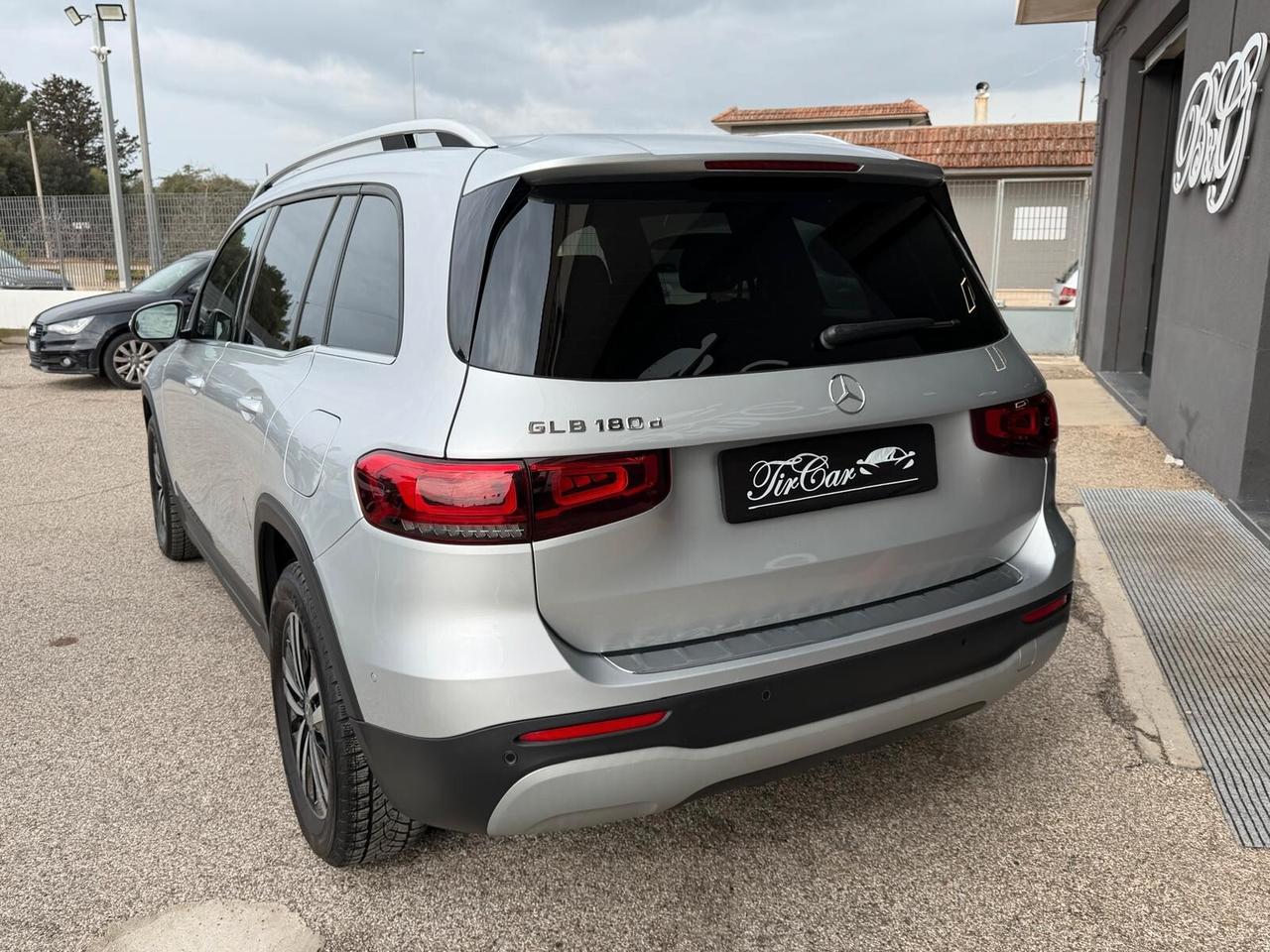 MERCEDES-BENZ GLB 180D SPORT 2.0 116CV PELLE NAVI CAM ANNO 2021