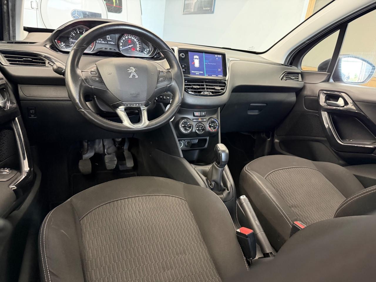 Peugeot 208 PureTech 82 5 porte Allure