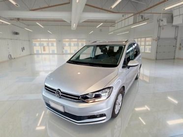 Volkswagen Touran 2.0 TDI 150 CV SCR DSG Business BlueMotion Technology