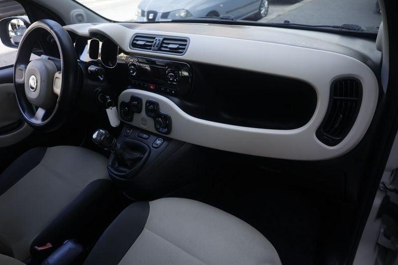 FIAT Panda FIAT Panda 1.2 EasyPower Lounge 51KW ANNO 2015