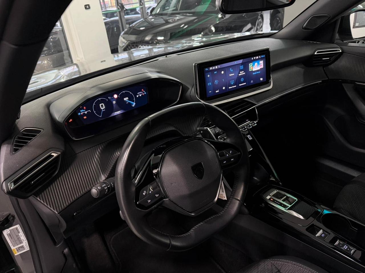 Peugeot 2008 BlueHDi 130 S&S EAT8 Allure