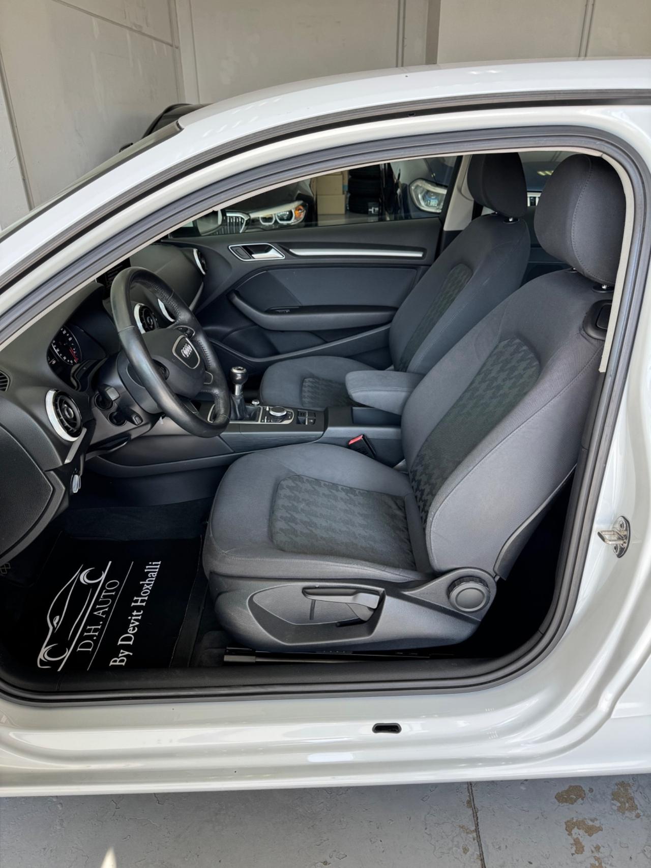 Audi A3 Sedan 1.6 TDI clean diesel Ambition
