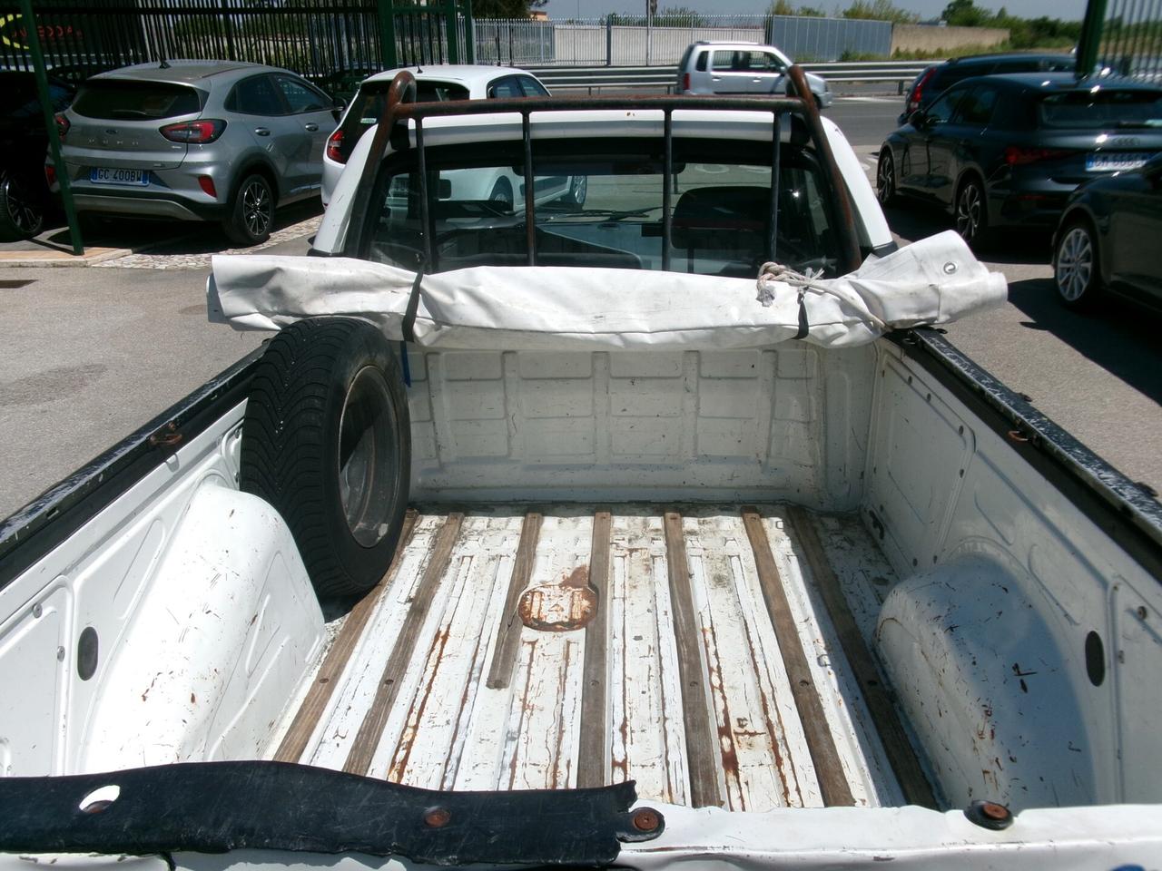 Fiat Strada 1.9 DIESEL PICK-UP 110000 KM CARROZZERIA COME DA FOTO