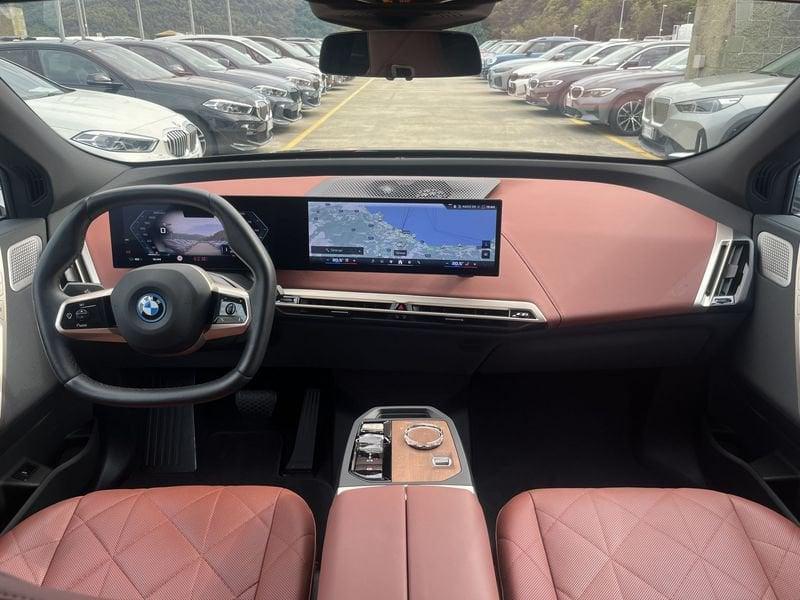 BMW iX i20 2021 M60