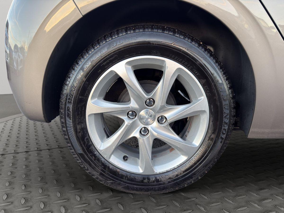 PEUGEOT - 208 - 1.4 HDi 68 CV 5p. Allure