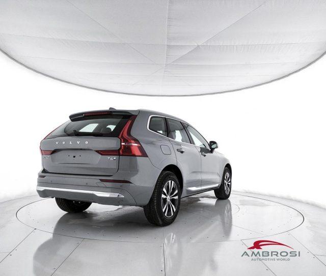 VOLVO XC60 T6 AWD Plug-in hybrid Elettrica/Benzina Core Brigh