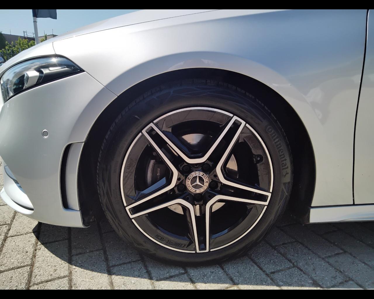 Mercedes-Benz Classe A - W177 2018 - A 180 d Premium auto