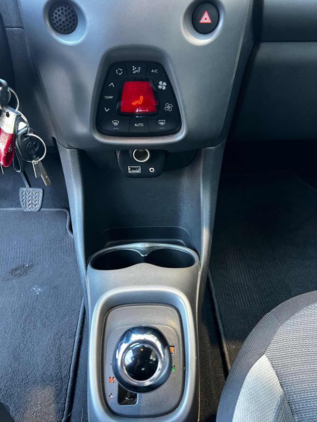 TOYOTA Aygo Connect 1.0 VVT-i 72 CV 5 porte x-clusiv MMT