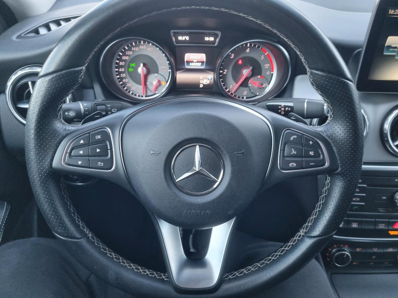 Mercedes-benz GLA 220 d Automatic 4Matic Sport