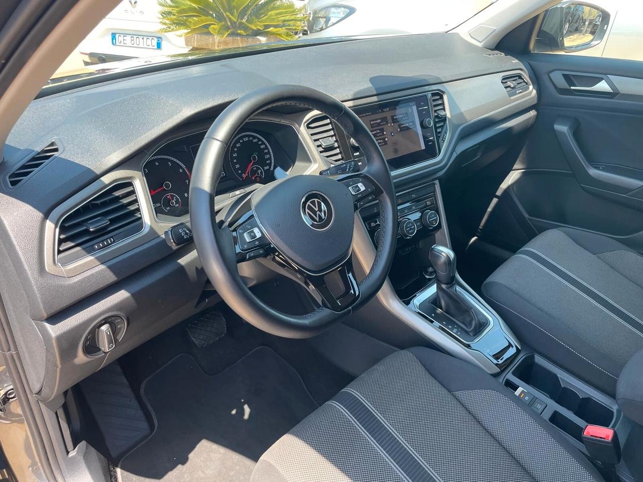 Volkswagen T-Roc 1.5 TSI ACT DSG Business BlueMotion Technology