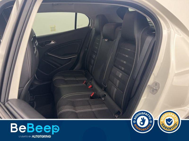 Mercedes-Benz GLA 200 D SPORT AUTO