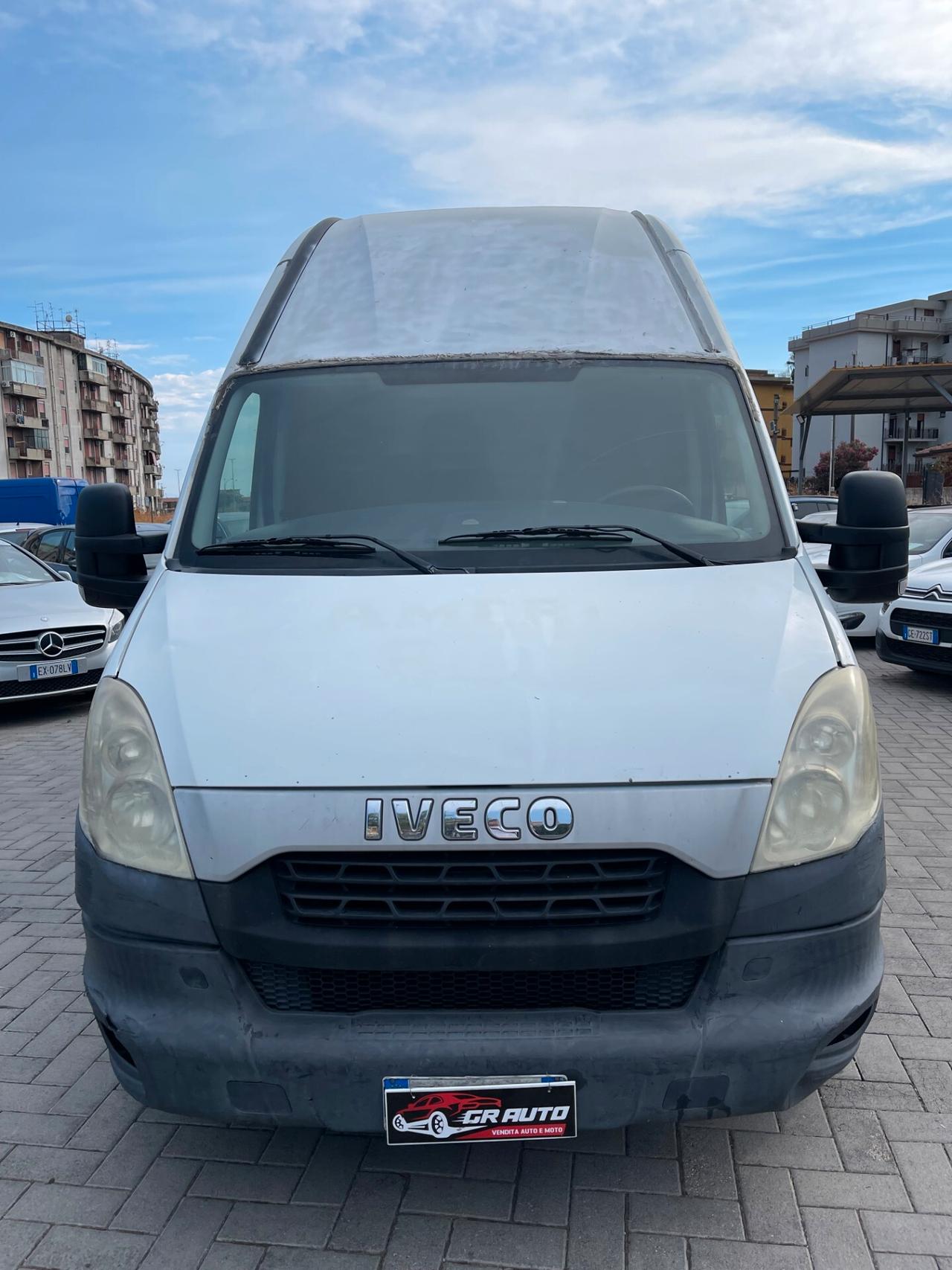 Iveco Daily 2.3 HPT PL-TA Furgone