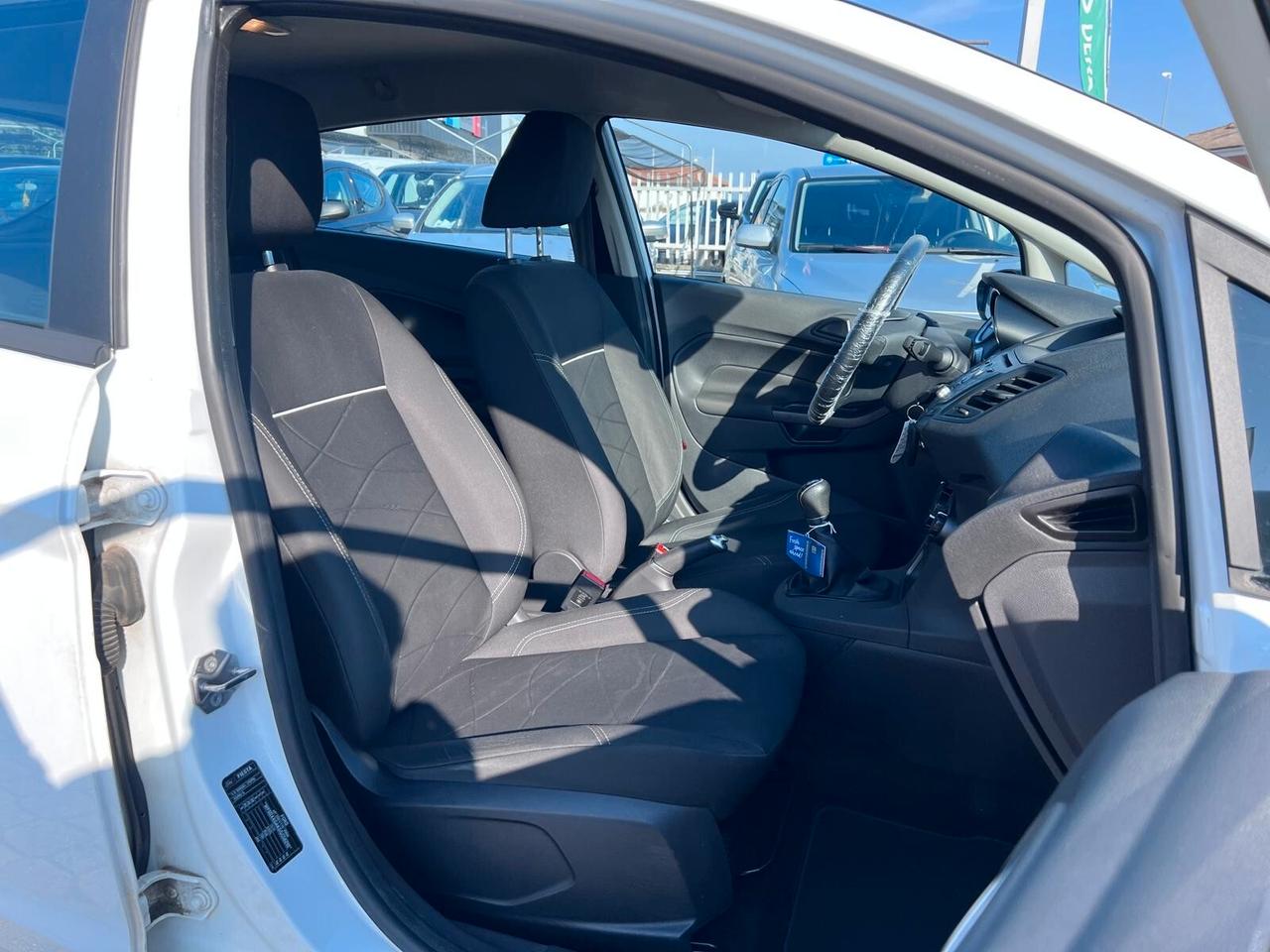 Ford Fiesta 1.5 TDCi 75CV 5 porte Black & White Edition