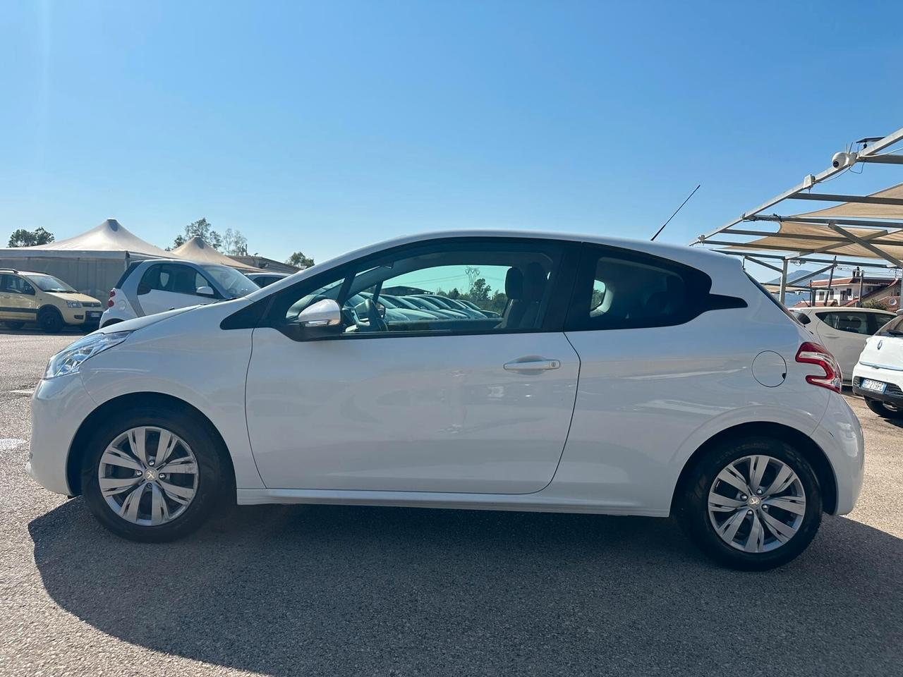 Peugeot 208 Benzina