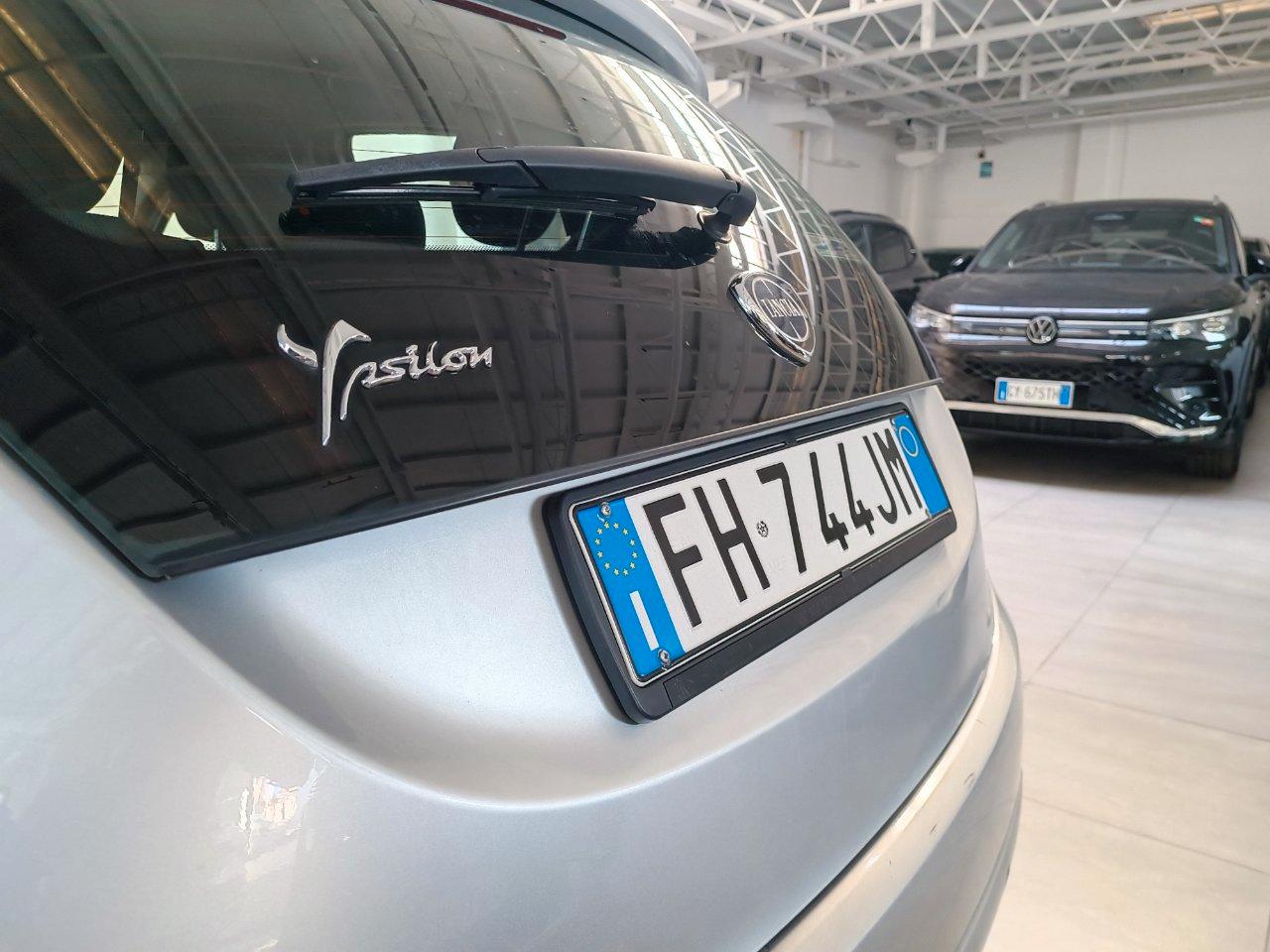 Lancia Ypsilon 5 Porte Ypsilon 1.2 Gold 69cv