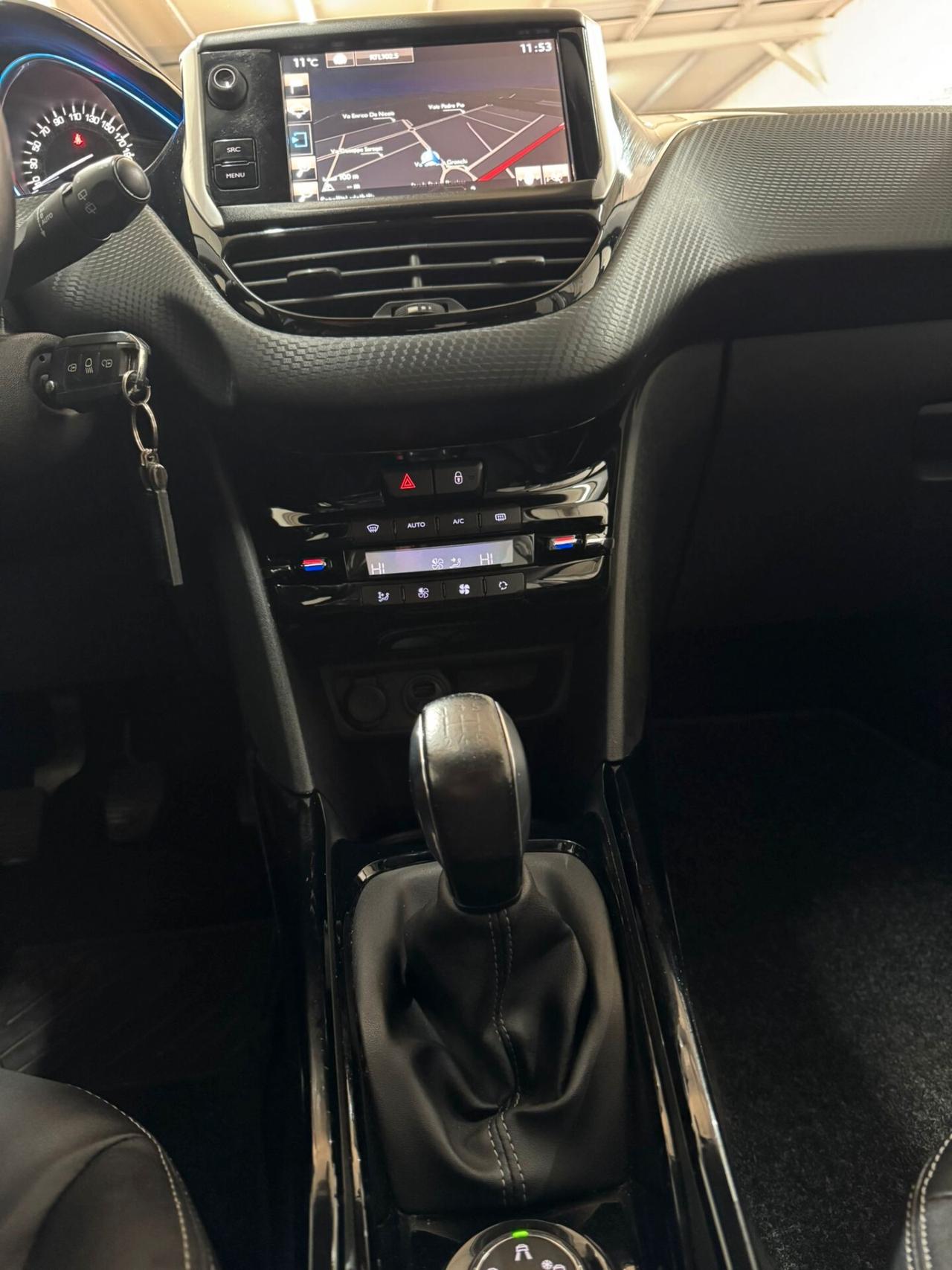 Peugeot 2008 BlueHDi 100 Allure