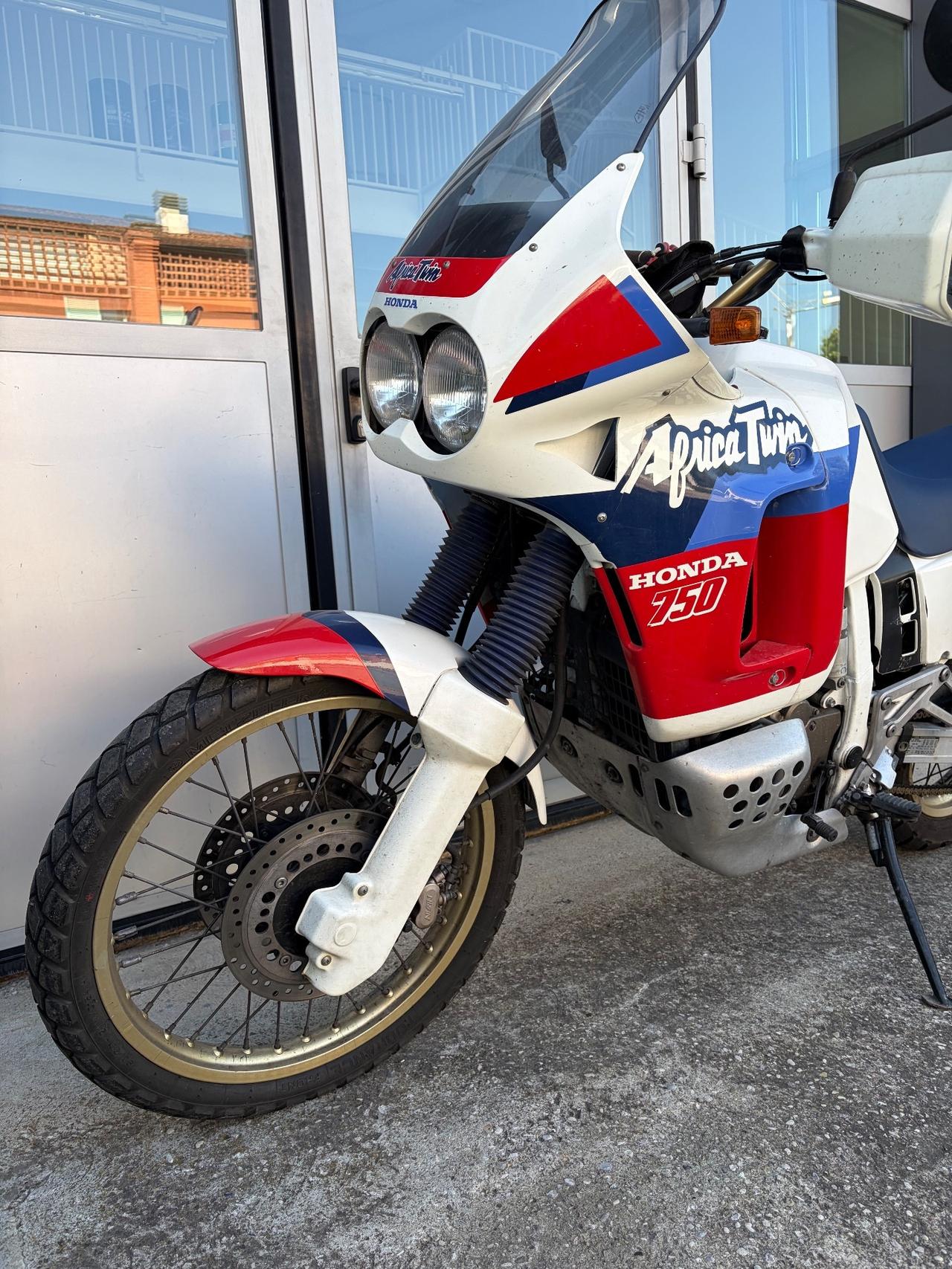 Honda Africa Twin XRV 750