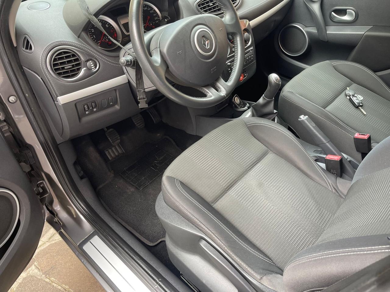 Renault Clio 1.2 16V 5 porte / GARANZIA 12 MESI