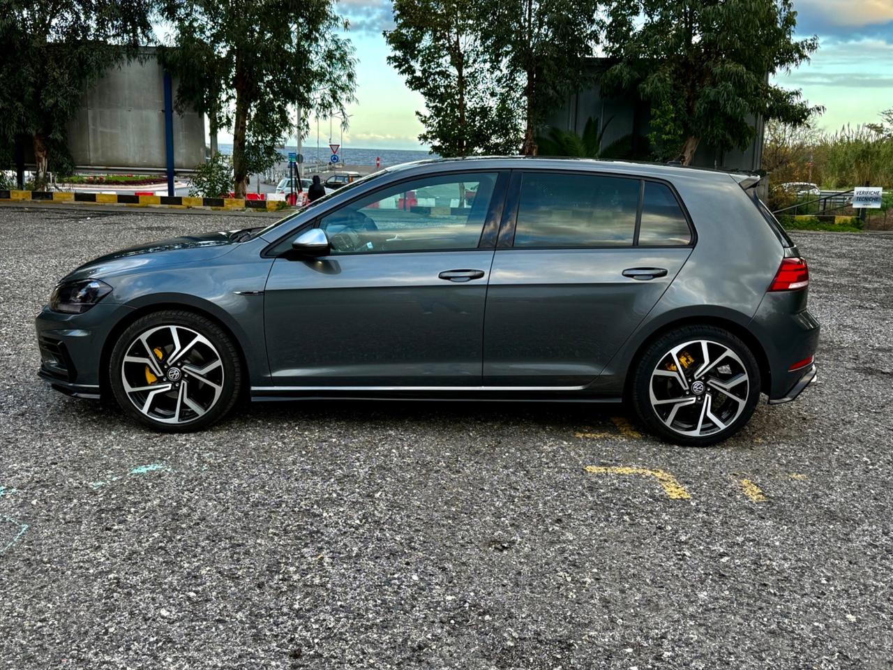 VOLKSWAGEN GOLF 1.6 TDI 115 CV DSG SPORT R LINE