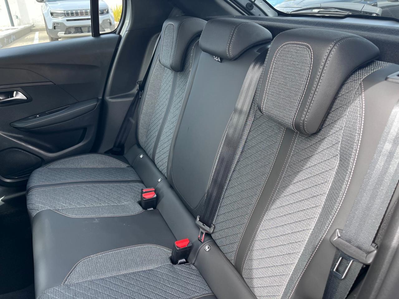 Peugeot 208 Hybrid 110 e-DCS6 Allure Automatic Km0