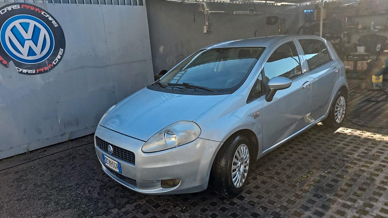 Fiat Punto GRANDE PUNTO 1.2 5P