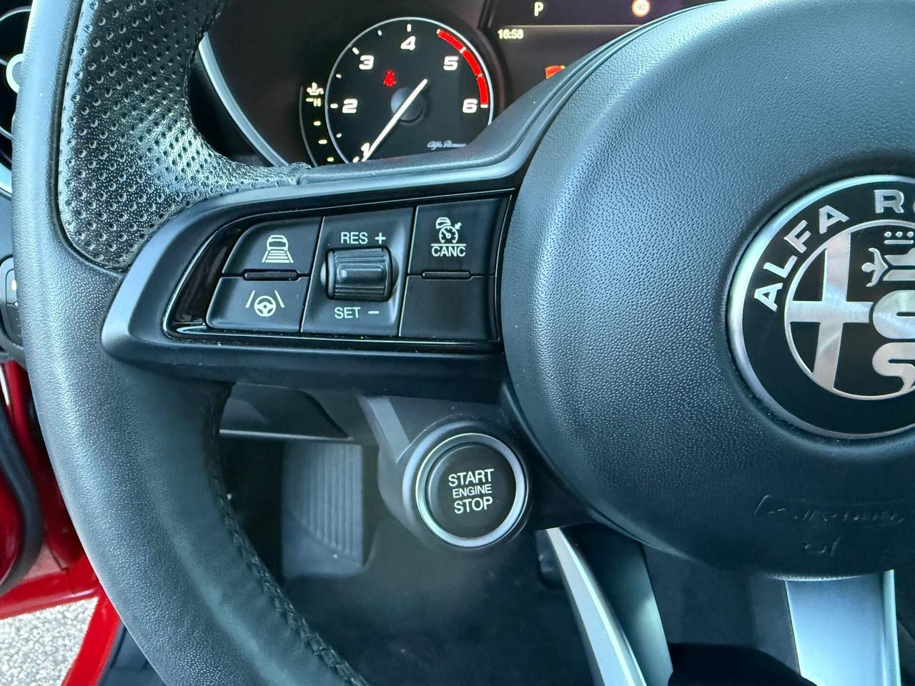 Alfa Romeo Giulia 2.2 190 CV AT8 Ti