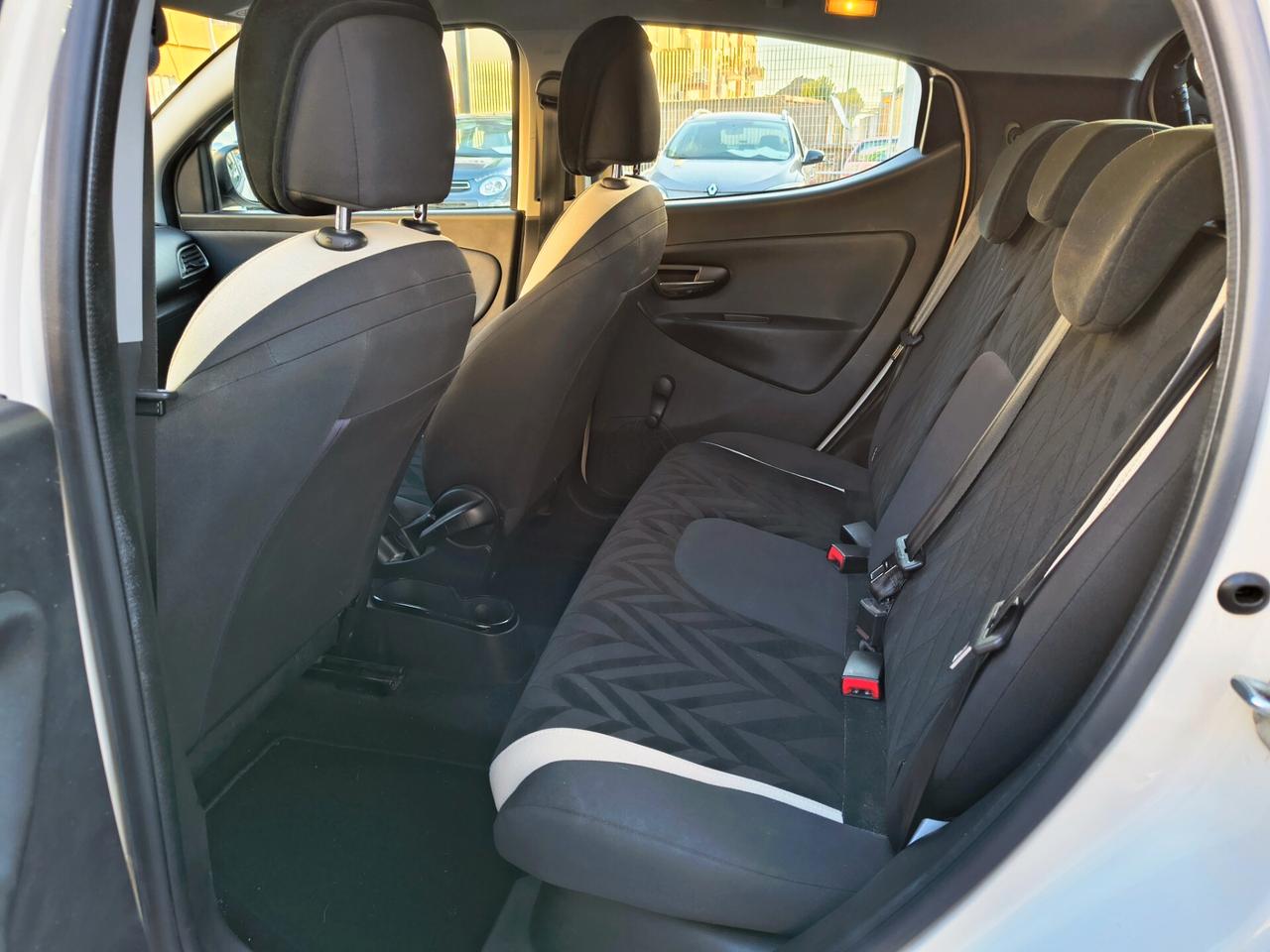 LANCIA YPSILON 1.2 BENZINA SOLO 48.000 KM 2017