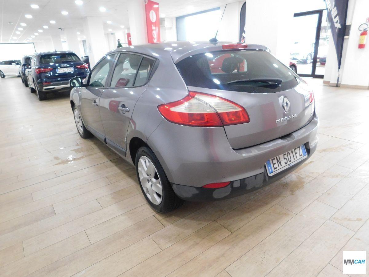 RENAULT - Mégane - 1.5 dCi 110 CV Wave
