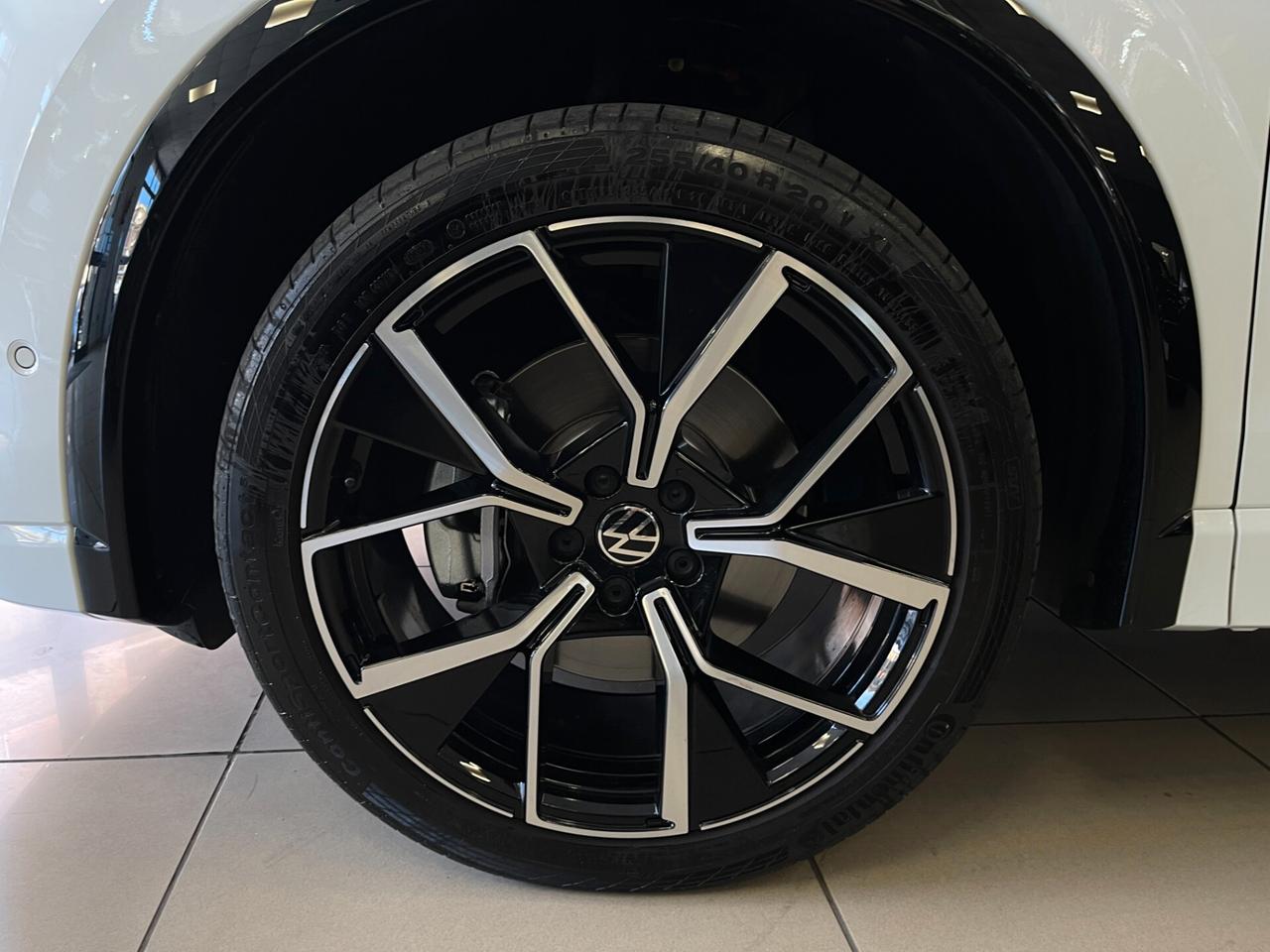 Volkswagen Tiguan 2.0 TDI 193cv DSG 4MOTION R-Line
