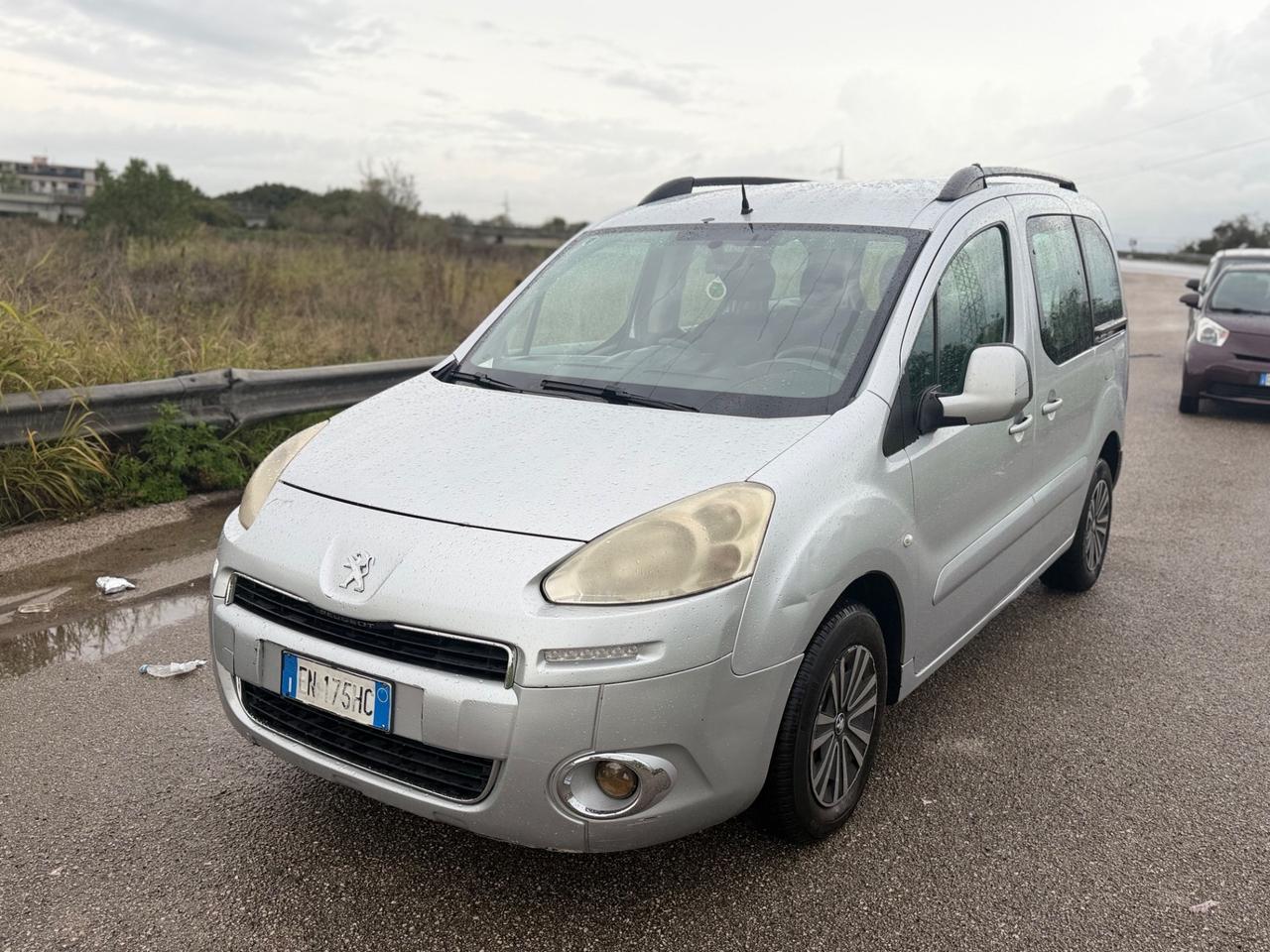 Peugeot Partner Tepee 1.6 e-HDi 92 CV S&S Outdoor MOTORE REVISIONATO