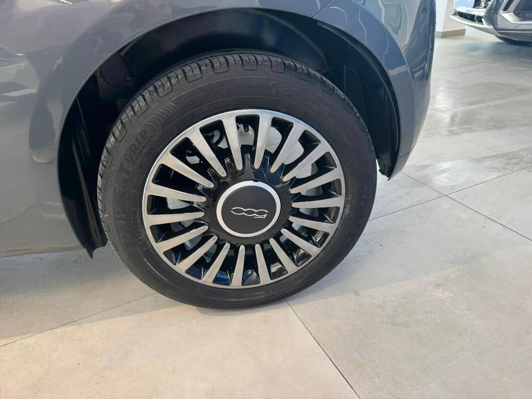 Fiat 500 C 1.0 hybrid Cult 70cv