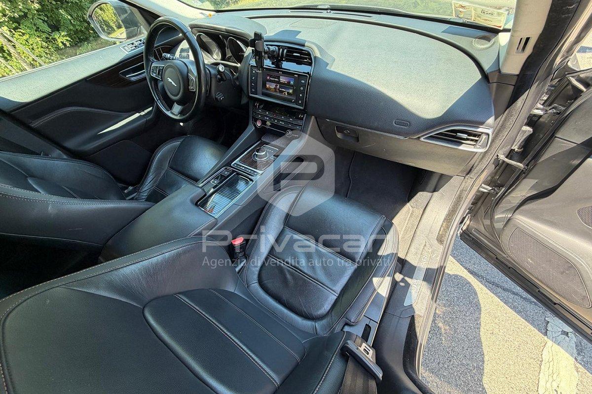 JAGUAR F-Pace 2.0 D 180 CV AWD aut. Prestige
