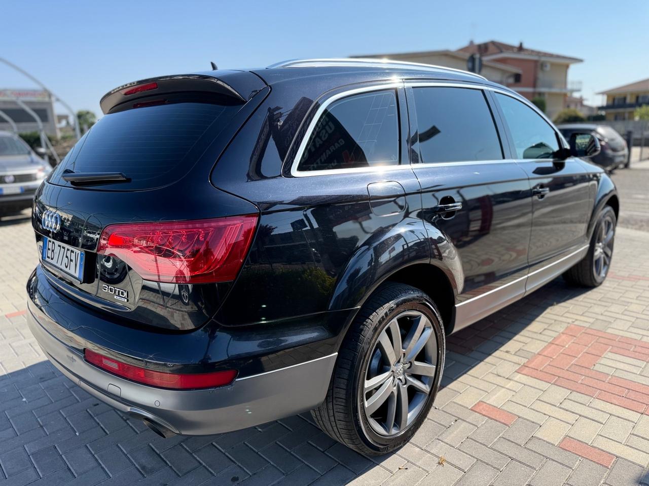 Audi Q7 3.0 TDI 240 CV diesel quattro . EURO6