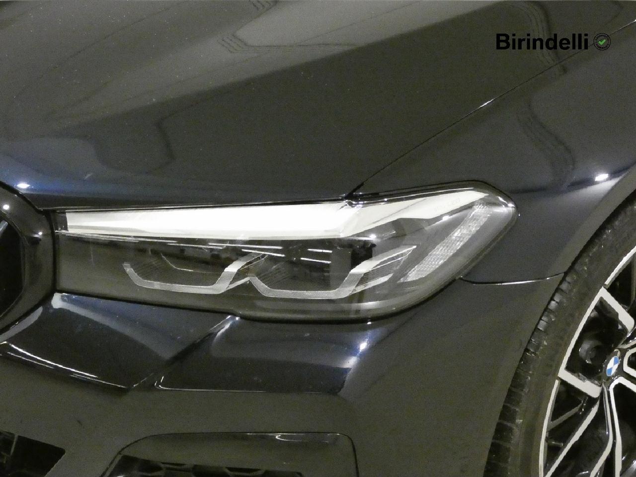 BMW Serie 5(G30/31/F90) - 520d 48V xDrive Touring Msport
