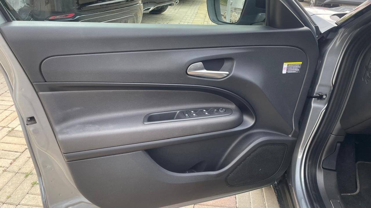 Alfa Romeo Junior 1.2 136 CV Hybrid eDCT6 Speciale