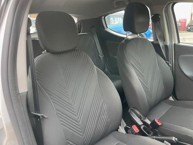 Lancia Ypsilon 1.0 5 porte S&S Hybrid Gold Garanzia 12M Prezzo vero!!!!!