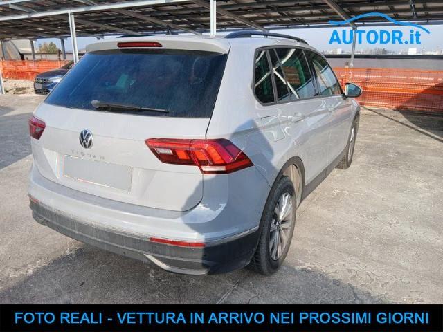 VOLKSWAGEN Tiguan 2.0 TDI 150CV DSG Life Carplay, Vetri osc, Retroca