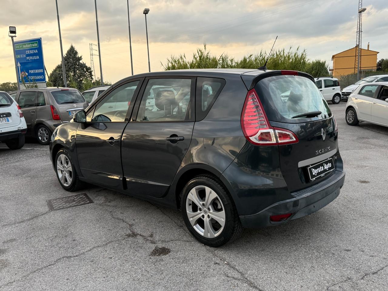 Renault Scenic Scénic X-Mod 1.5 dCi 110CV Attractive