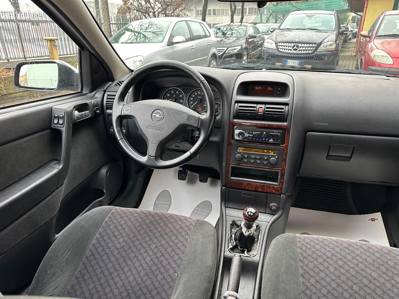 Opel Astra 1.6i 16V twin port cat 5 porte 'Njoy