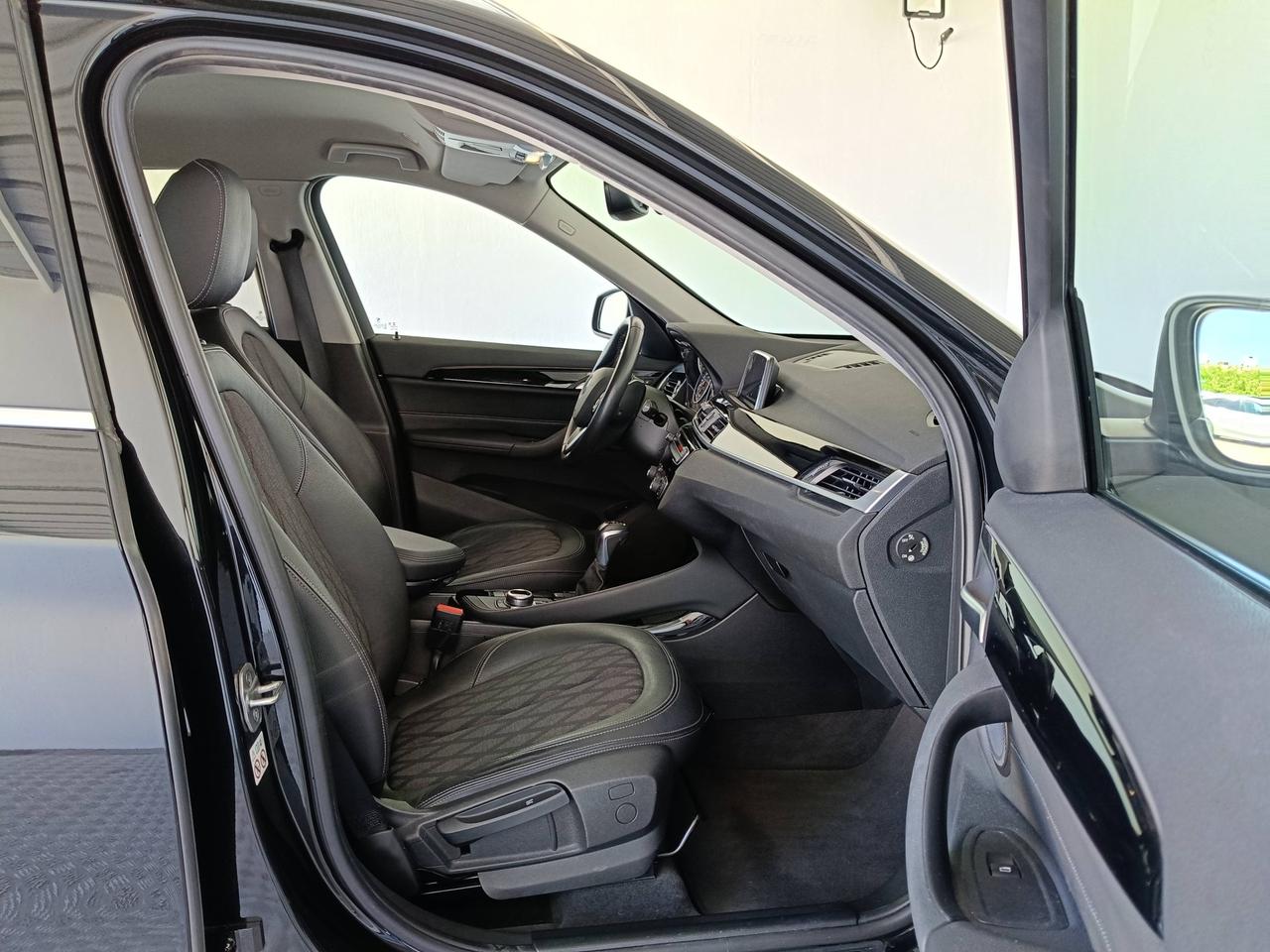 BMW X1 sdrive18d xLine auto my18