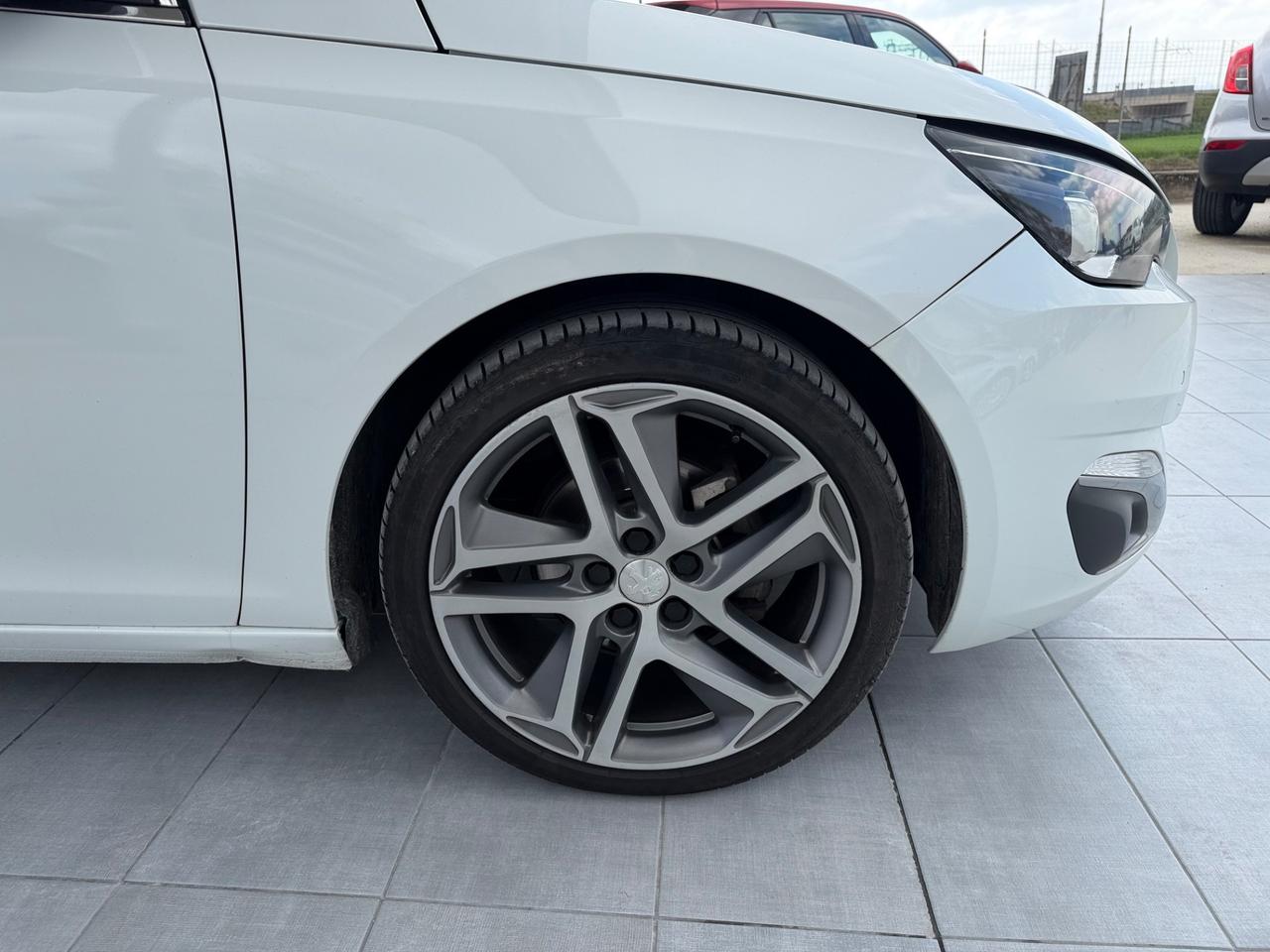 Peugeot 308 BlueHDi 120 S&S EAT6 GT Line