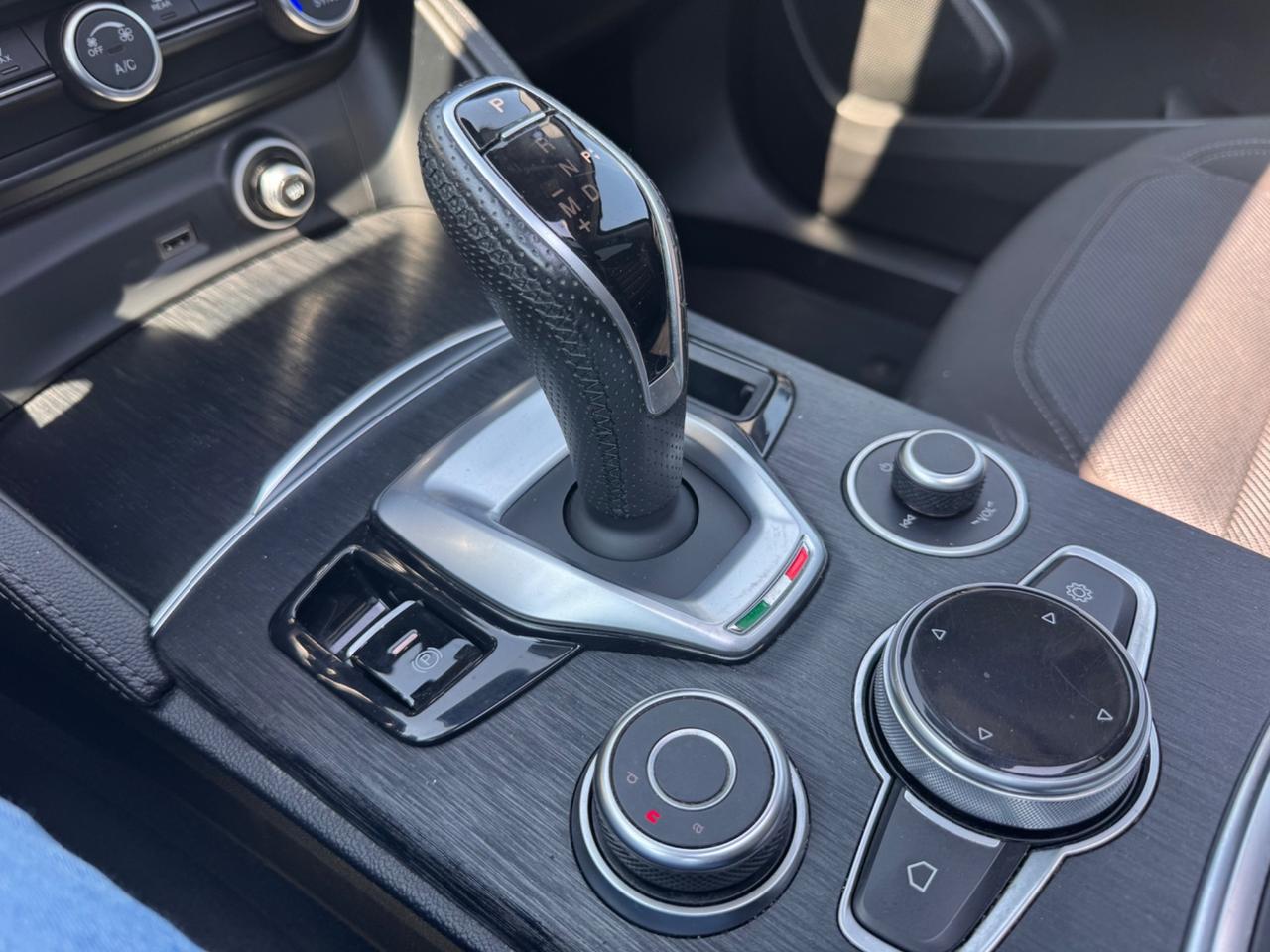 Alfa Romeo Stelvio 2.2 Turbodiesel 160 CV AT8 RWD Tetto apribile