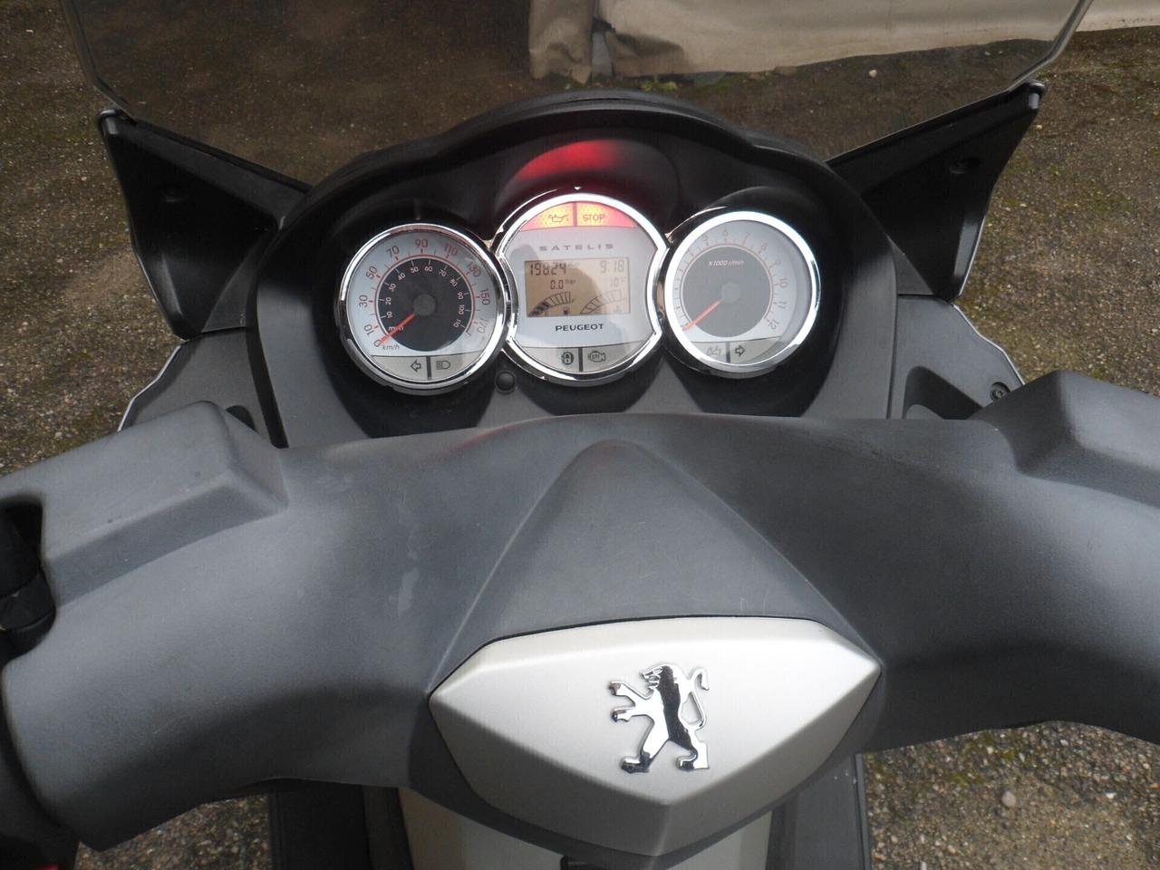 Peugeot Satelis 250 premium