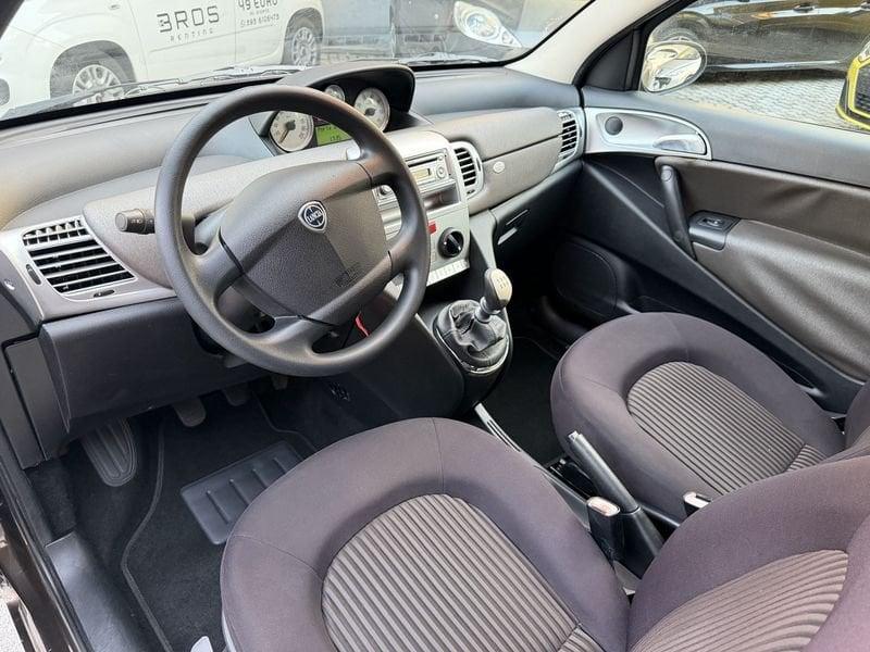 Lancia Ypsilon Ypsilon 1.2 8v ORO IDONEA NEOPATENTATI PRONTA CONSEGNA