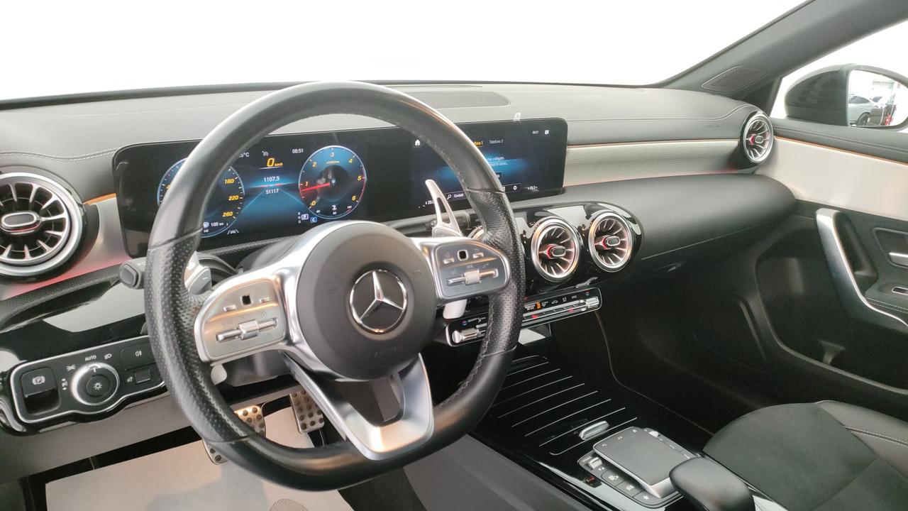 Mercedes-Benz A 180 d Premium Night edition auto
