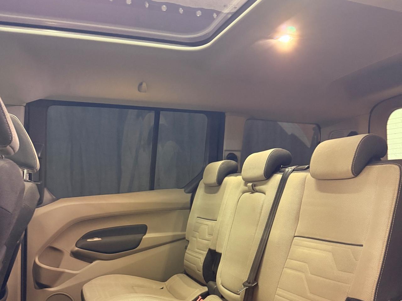 SPETTACOLARE FORD GRAN TOURNEO CONNECT 7 POSTI CON SOLI 77.504 KM